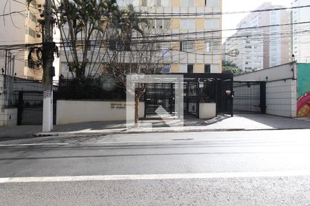 Apartamento para alugar com 111m², 3 quartos e 1 vagaFachada