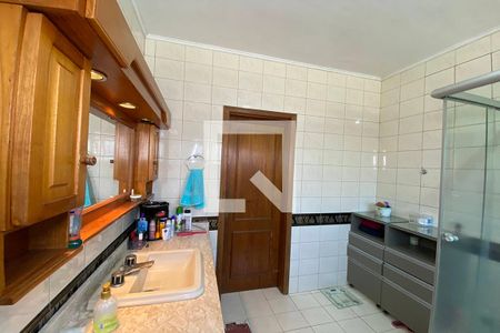 Casa para alugar com 445m², 5 quartos e 6 vagasBanheiro da Suíte