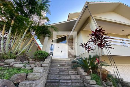 Casa para alugar com 445m², 5 quartos e 6 vagasÁrea Externa