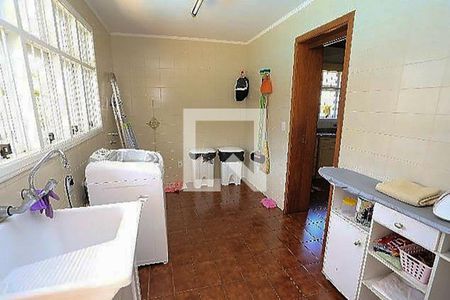 Casa para alugar com 445m², 5 quartos e 6 vagasLavanderia