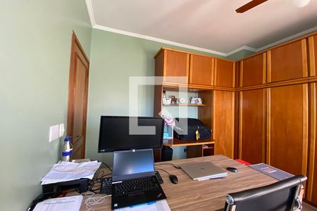 Casa para alugar com 445m², 5 quartos e 6 vagasQuarto 1