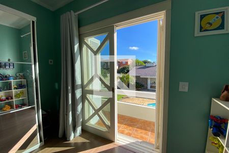 Casa para alugar com 445m², 5 quartos e 6 vagasPorta Janela do Quarto 2