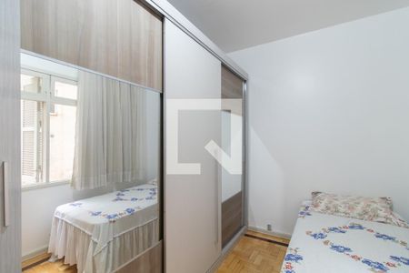Quarto 1 de apartamento à venda com 2 quartos, 75m² em Centro Histórico, Porto Alegre