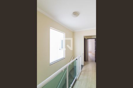 Corredor de casa à venda com 3 quartos, 240m² em Vila Alice, Santo André