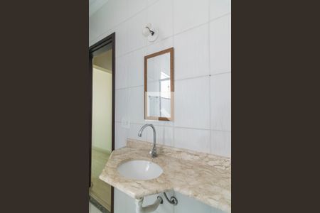 Casa à venda com 240m², 3 quartos e 5 vagas Casa à venda com 240m², 3 quartos e 5 vagasBanheiro
