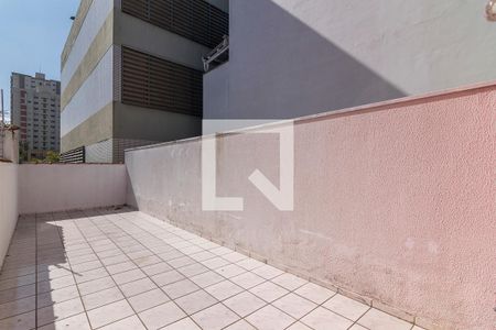 Casa à venda com 240m², 3 quartos e 5 vagas Casa à venda com 240m², 3 quartos e 5 vagasQuintal