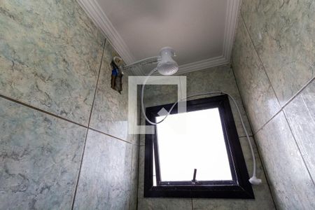 Detalhe do banheiro de apartamento para alugar com 1 quarto, 68m² em Cidade Ocian, Praia Grande