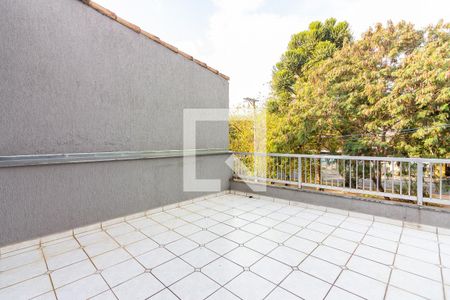 Casa à venda com 400m², 2 quartos e 2 vagas Casa à venda com 400m², 2 quartos e 2 vagasSacada