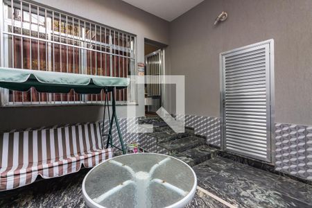 Casa à venda com 400m², 2 quartos e 2 vagas Casa à venda com 400m², 2 quartos e 2 vagasGaragem