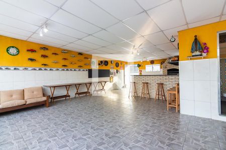Casa à venda com 400m², 2 quartos e 2 vagas Casa à venda com 400m², 2 quartos e 2 vagasCobertura