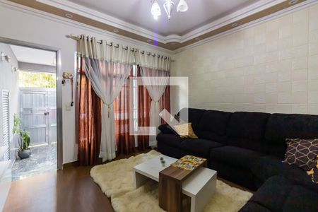 Casa à venda com 400m², 2 quartos e 2 vagas Casa à venda com 400m², 2 quartos e 2 vagasSala