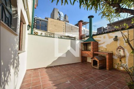 Casa à venda com 150m², 3 quartos e 2 vagasChurrasqueira