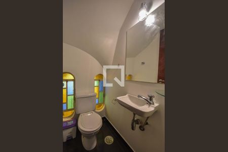 Lavabo de casa à venda com 3 quartos, 150m² em Itaim Bibi, São Paulo