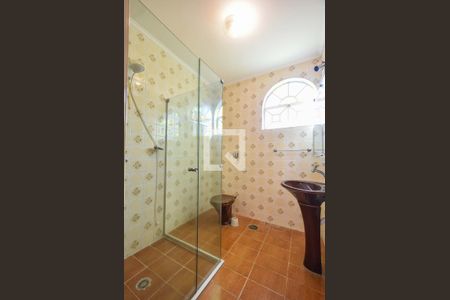 Casa à venda com 150m², 3 quartos e 2 vagasBanheiro 02