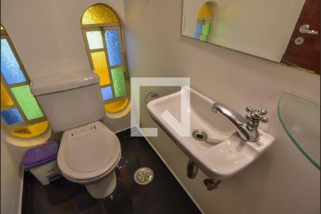 Lavabo de casa à venda com 3 quartos, 150m² em Itaim Bibi, São Paulo