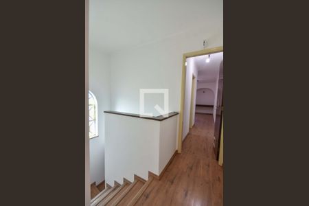 Casa à venda com 150m², 3 quartos e 2 vagasCorredor