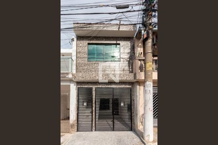 Casa para alugar com 100m², 2 quartos e 1 vagaFachada
