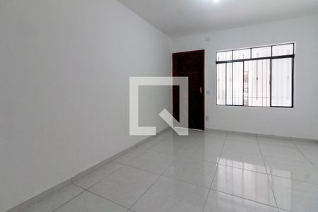 Sala de casa para alugar com 2 quartos, 100m² em Jardim Itapemirim, São Paulo