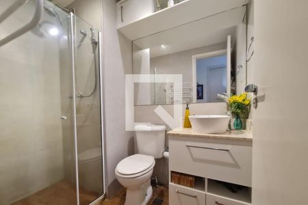 Apartamento à venda com 70m², 2 quartos e 1 vagaBanheiro Corredor