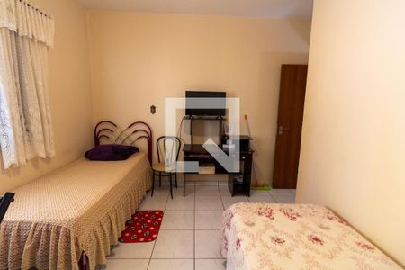 Casa à venda com 318m², 4 quartos e 4 vagasQuarto 3