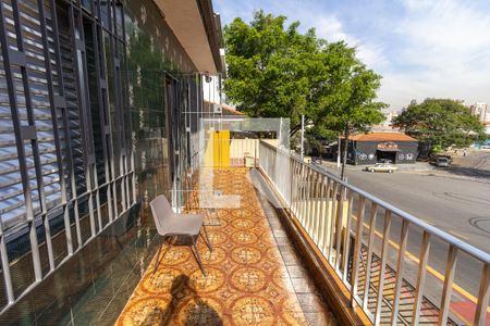 Sacada de casa à venda com 4 quartos, 318m² em Vila Lageado, São Paulo