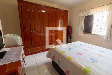 Quarto 1 de casa à venda com 4 quartos, 318m² em Vila Lageado, São Paulo