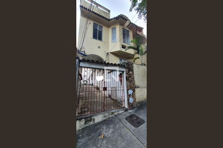 Apartamento à venda com 64m², 2 quartos e sem vaga Apartamento à venda com 64m², 2 quartos e sem vagaFachada