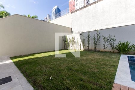 Casa de condomínio à venda com 470m², 5 quartos e 4 vagasQuintal