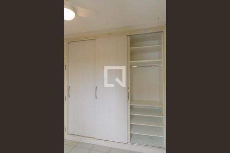 Apartamento para alugar com 76m², 3 quartos e 2 vagas Apartamento para alugar com 76m², 3 quartos e 2 vagasQuarto 1 - Armários