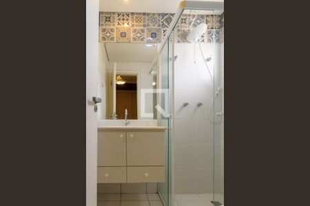 Apartamento para alugar com 76m², 3 quartos e 2 vagas Apartamento para alugar com 76m², 3 quartos e 2 vagasBanheiro da Suíte