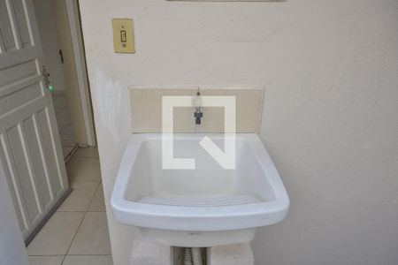 Casa para alugar com 40m², 2 quartos e sem vaga