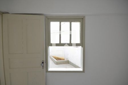 Casa para alugar com 40m², 2 quartos e sem vaga