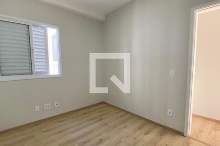 Quarto 2 de apartamento para alugar com 3 quartos, 72m² em Vila Iracema, Barueri