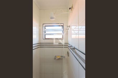 Casa à venda com 270m², 4 quartos e 4 vagas Casa à venda com 270m², 4 quartos e 4 vagasBanheiro