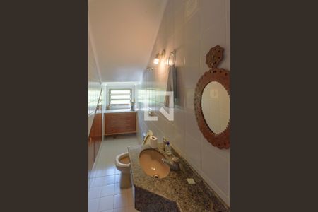 Casa à venda com 270m², 4 quartos e 4 vagas Casa à venda com 270m², 4 quartos e 4 vagasLavabo