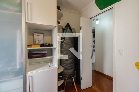 Apartamento à venda com 74m², 3 quartos e 2 vagasQuarto 2