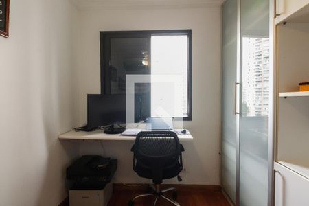 Apartamento à venda com 74m², 3 quartos e 2 vagasQuarto 2