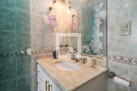 Apartamento à venda com 74m², 3 quartos e 2 vagasBanheiro Suíte 