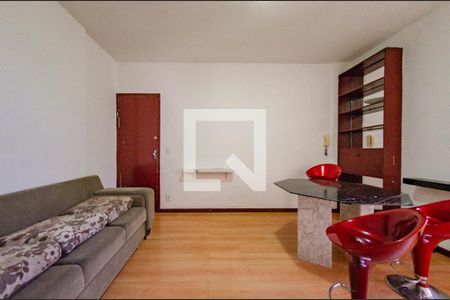 Sala de apartamento para alugar com 1 quarto, 57m² em Barro Preto, Belo Horizonte