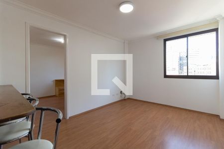 Sala de apartamento para alugar com 2 quartos, 67m² em Aclimação, São Paulo