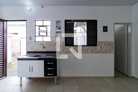 Cozinha de casa para alugar com 1 quarto, 30m² em Vila Gumercindo, São Paulo