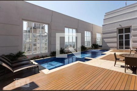 Apartamento à venda com 75m², 1 quarto e 2 vagas Apartamento à venda com 75m², 1 quarto e 2 vagasÁrea comum - Piscina