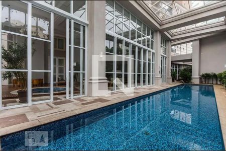 Apartamento à venda com 75m², 1 quarto e 2 vagas Apartamento à venda com 75m², 1 quarto e 2 vagasÁrea comum - Piscina Coberta