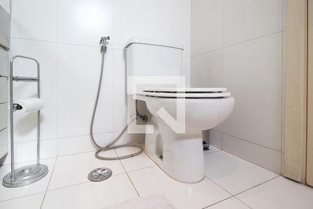 Apartamento à venda com 75m², 1 quarto e 2 vagas Apartamento à venda com 75m², 1 quarto e 2 vagasBanheiro da Suíte