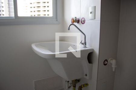 Apartamento à venda com 64m², 2 quartos e 1 vaga Apartamento à venda com 64m², 2 quartos e 1 vagaCozinha e Área de Serviço