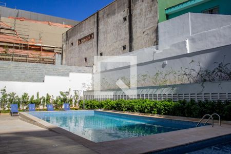 Apartamento à venda com 64m², 2 quartos e 1 vaga Apartamento à venda com 64m², 2 quartos e 1 vagaÁrea comum - Piscina