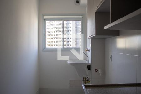 Apartamento à venda com 64m², 2 quartos e 1 vaga Apartamento à venda com 64m², 2 quartos e 1 vagaCozinha e Área de Serviço