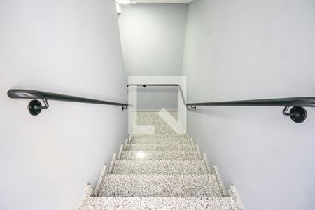 Apartamento à venda com 38m², 2 quartos e sem vagaEscada