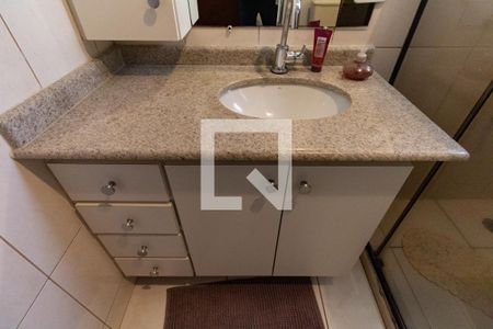 Apartamento para alugar com 281m², 3 quartos e 3 vagasBanheiro Corredor