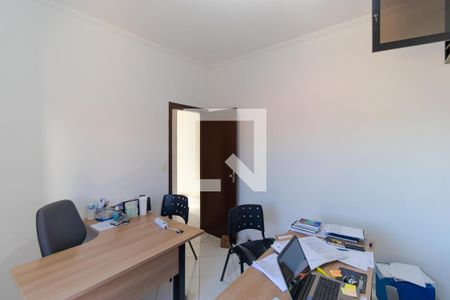 Casa à venda com 202m², 5 quartos e 4 vagasQuarto 02
